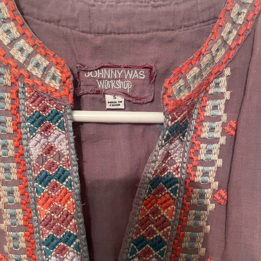 Johnny Was small purple Bohemian Embroidered Women's Top - Picture 3 of 5